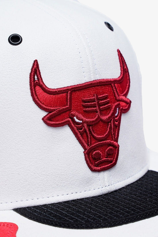 Cappellino Snapback Day 4 Chicago Bulls-mitchell&ness-Bianco-Uomo-Hhss5822 cbuyypppwhrd-