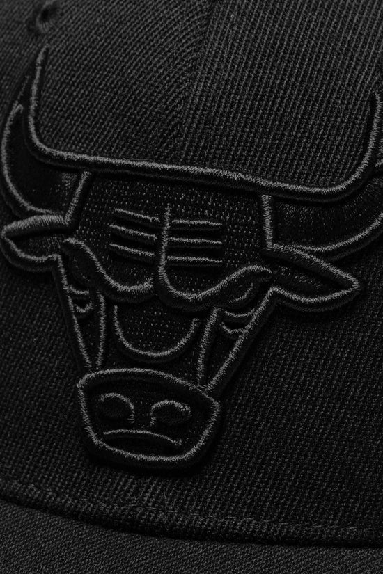 Cappellino Snapback NBA Team Logo Chicago Bulls-mitchell&ness-Nero-Uomo-Hhssintl101-cbuyypppblck-