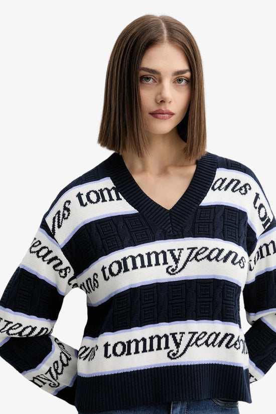  Maglione A Righe Con Scollo A V Logo All-Over tommy jeans 