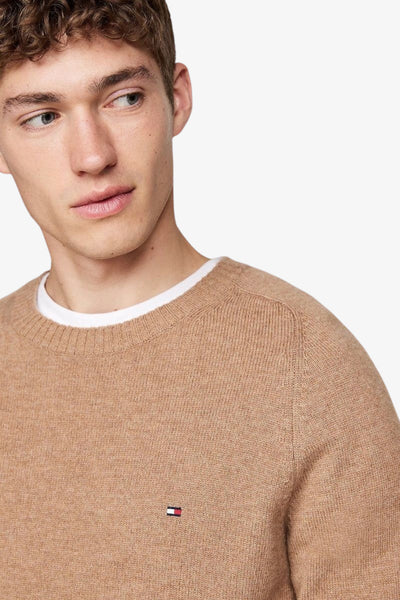 tommy hilfiger Maglione Girocollo In Lana Con Logo Bandierina Ricamato Beige Uomo, foto 2