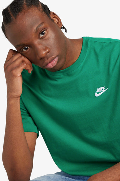 nike sportswear T-Shirt Maniche Corte Sportswear Club Verde Uomo, foto 2