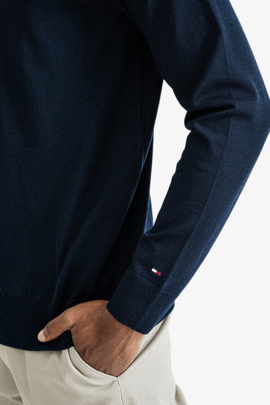  Maglione Girocollo In Lana Merino Con Logo Bandierina Ricamato tommy hilfiger 