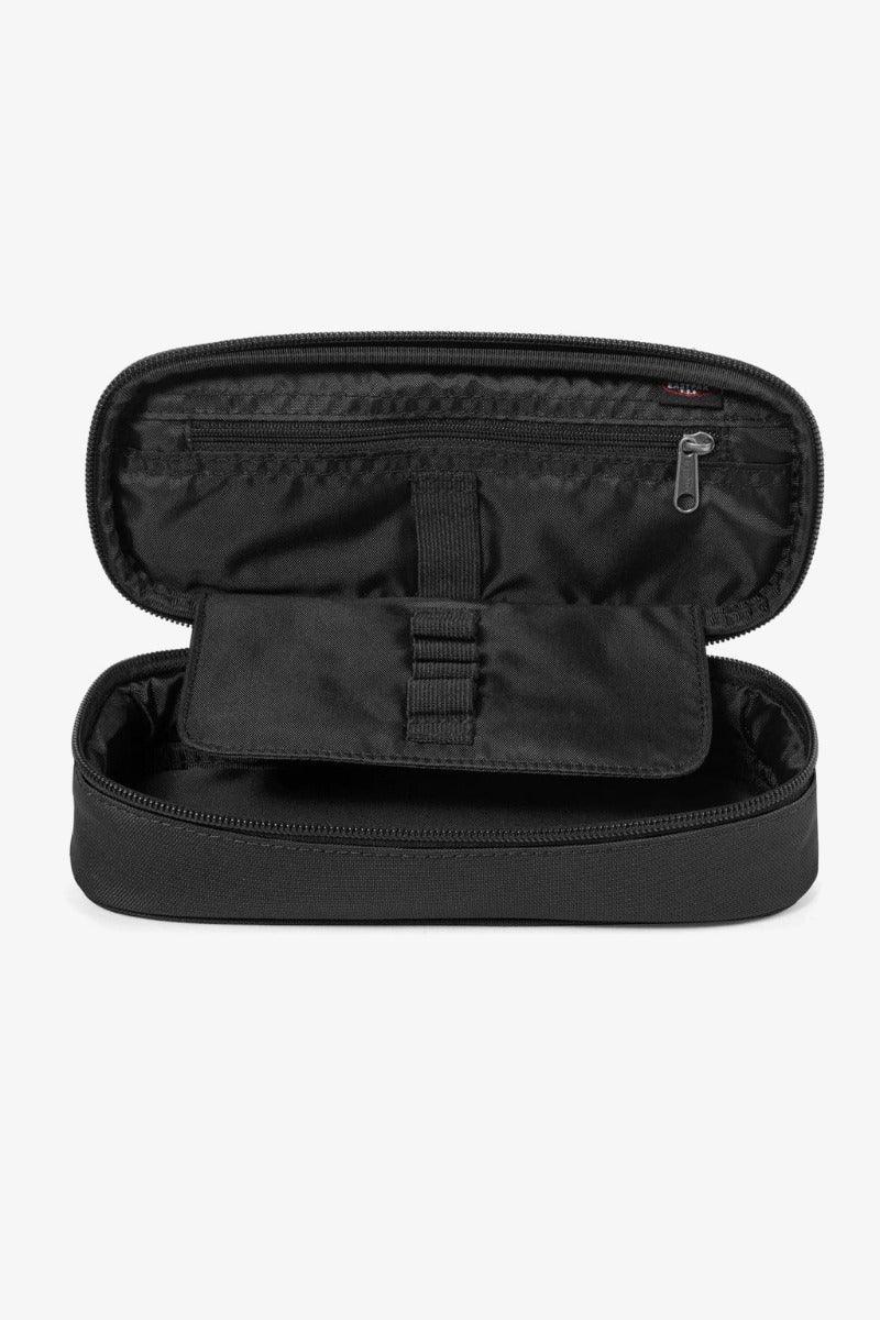 ASTUCCIO EASTPAK MOD. EK000717 - Dimensione Abbigliamento